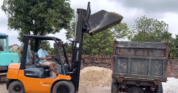 Xe nâng tại Ninh Bình