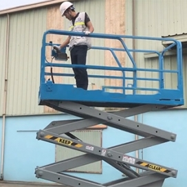 Xe nâng người cắt kéo tại Ninh Bình