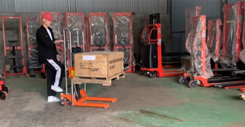 Xe nâng mini tại Ninh Bình