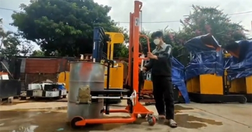 Cho thuê xe nâng thùng phuy tại Ninh Bình