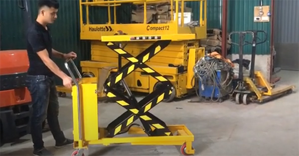 Bàn nâng điện tại Ninh Bình