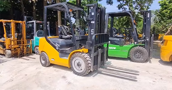 Xe nâng nhập khẩu chính hãng tại Ninh Bình