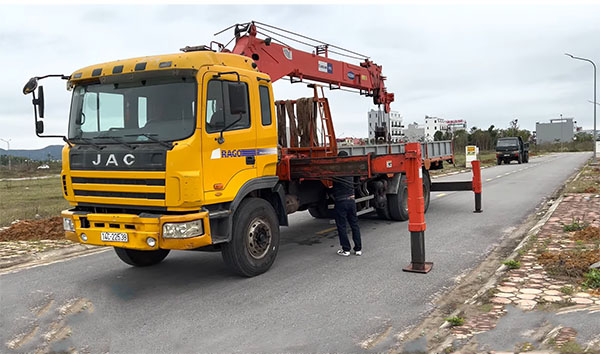 Xe cẩu container tại Ninh Bình