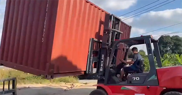 Xe nâng container tại Ninh Bình