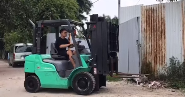 Xe nâng điện cũ giá rẻ chất lượng tại Ninh Bình