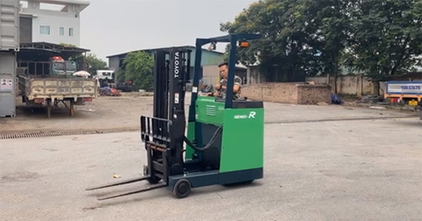 Xe nâng điện tại Ninh Bình