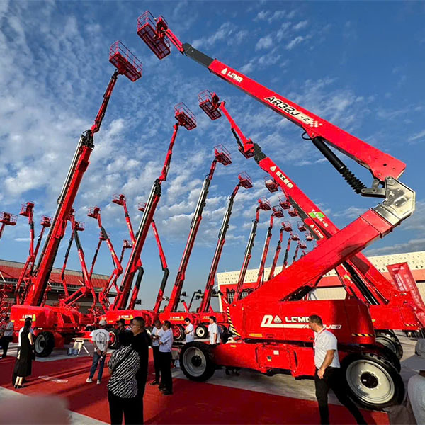 Xe nâng người AR32j